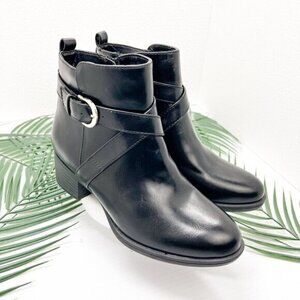 Naturalizer Kimbra Women's Black Faux Leather Buckle Ankle Boots Size 5M NWOB